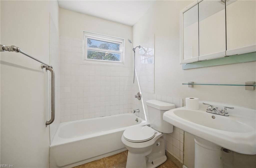 837 Trice Ter Property Photo 21