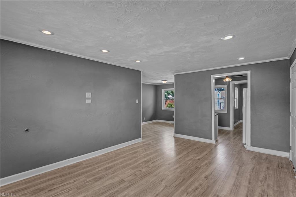 2440 Dominion Ave Property Photo 10