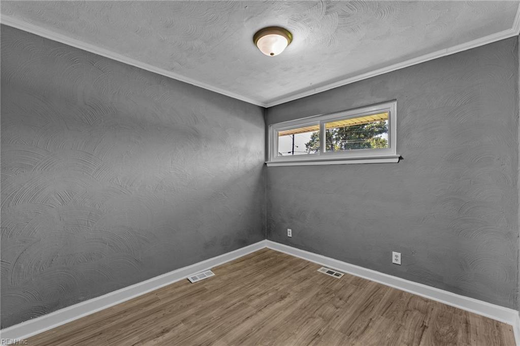 2440 Dominion Ave Property Photo 22