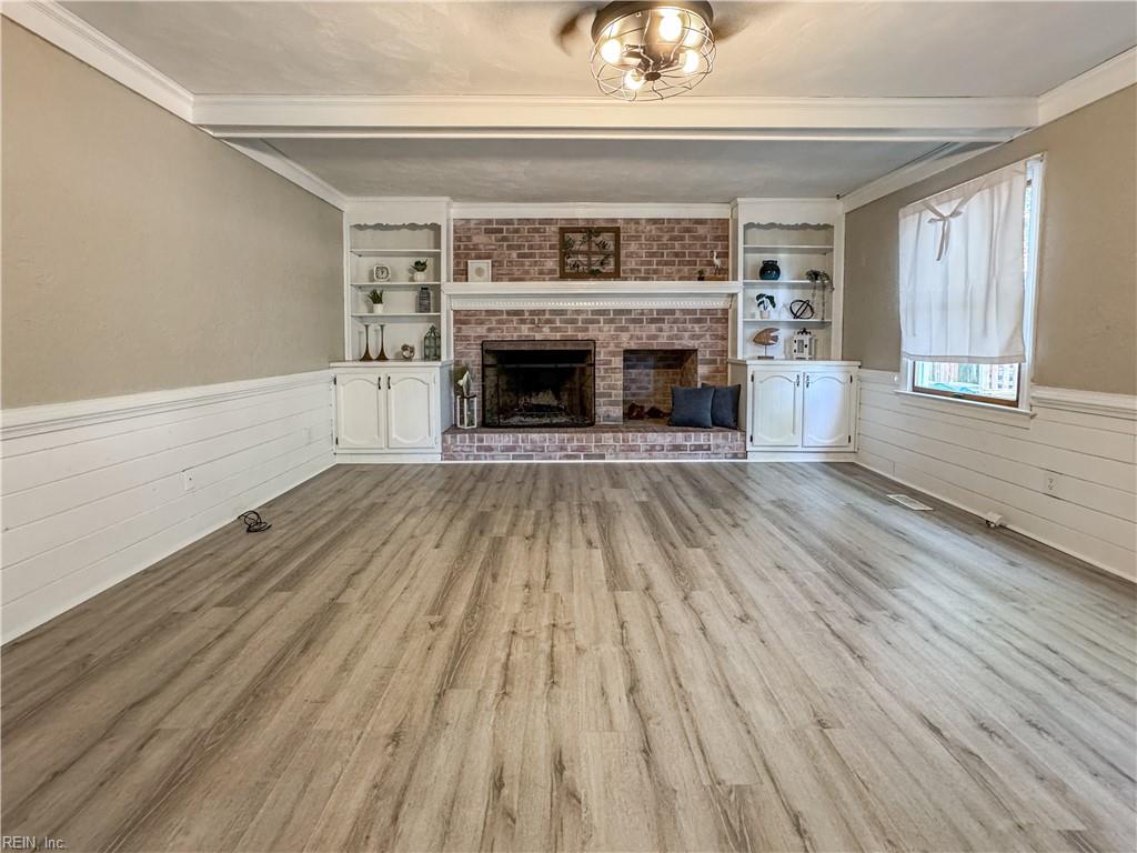 309 Barcelona Dr Property Photo 4
