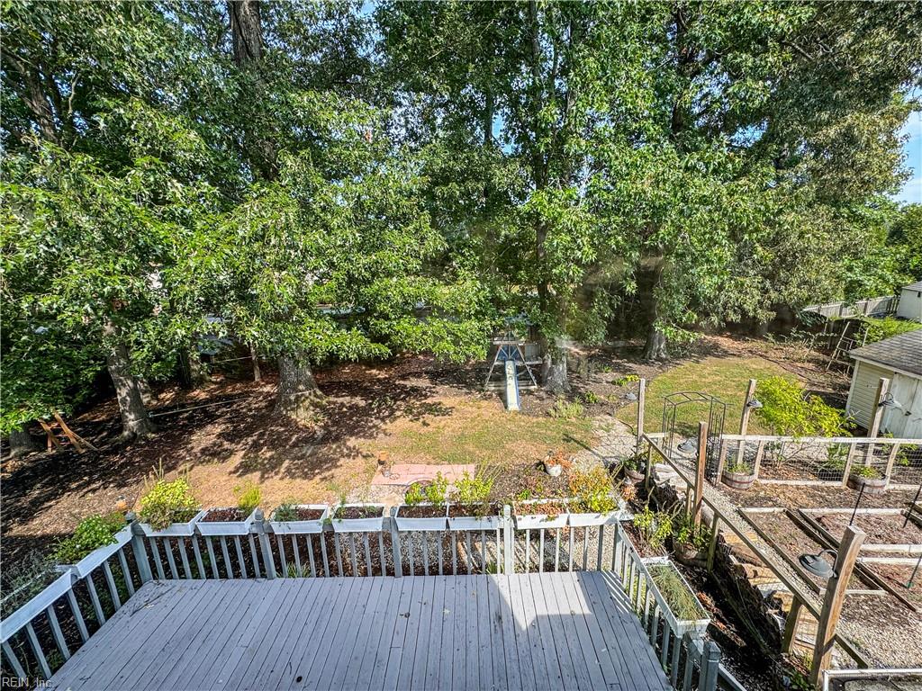 309 Barcelona Dr Property Photo 44