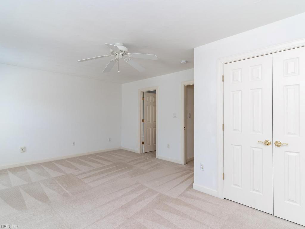 138 Greengable Way Property Photo 30