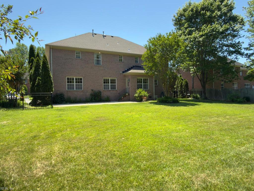138 Greengable Way Property Photo 46