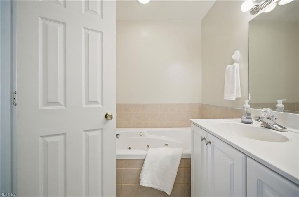 410 Pinewell Dr Property Photo 43