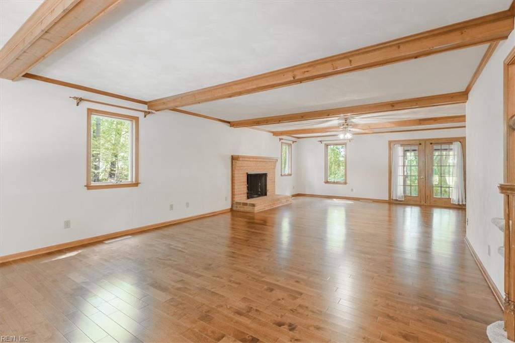 1204 Murray Dr Property Photo 6
