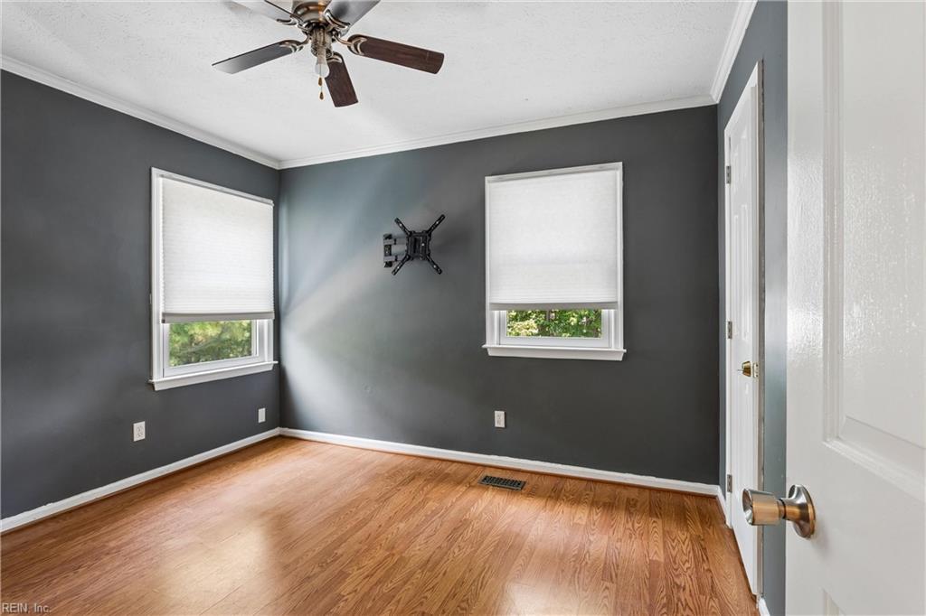 28 Holly St Property Photo 22