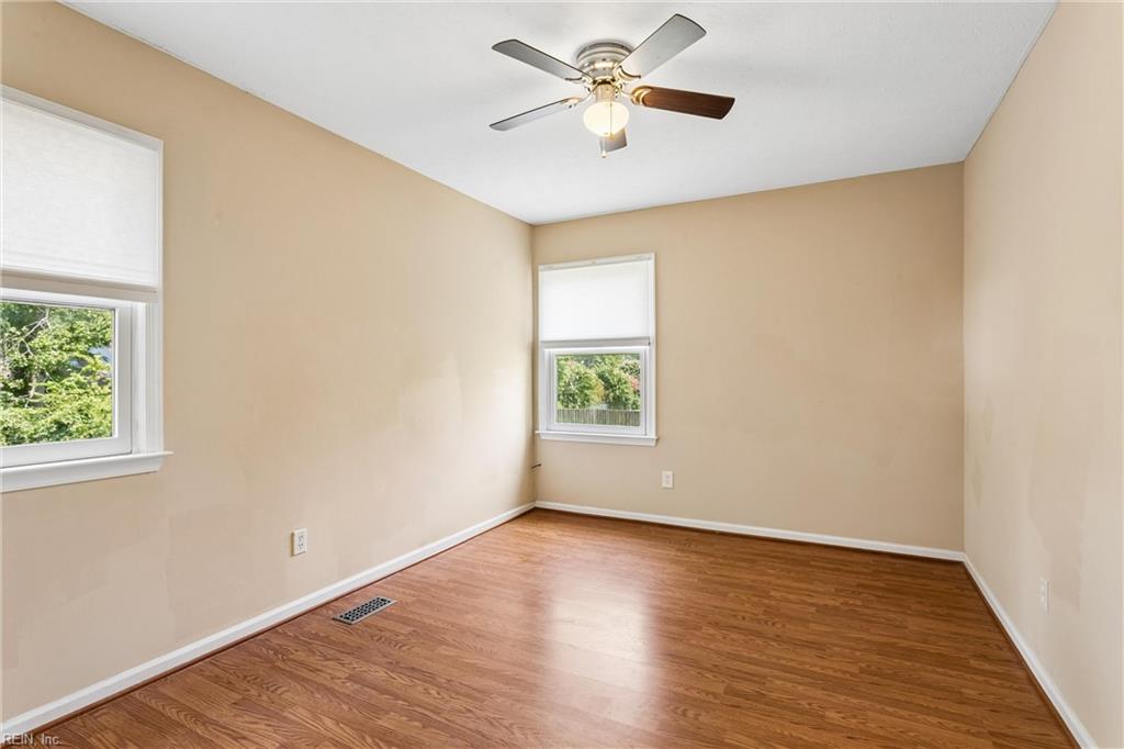 28 Holly St Property Photo 25