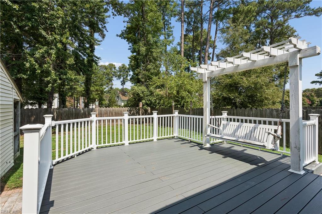 28 Holly St Property Photo 36