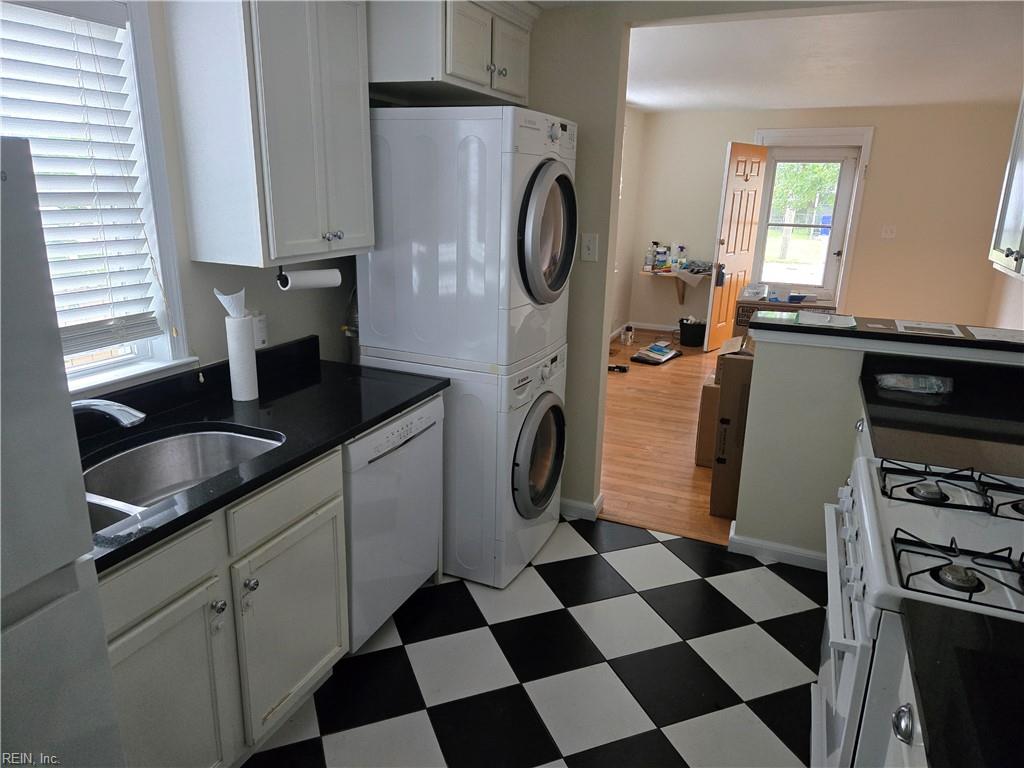 425 Lenox Ave Property Photo 14