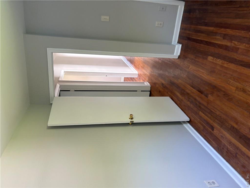 1112 36 St Property Photo 17