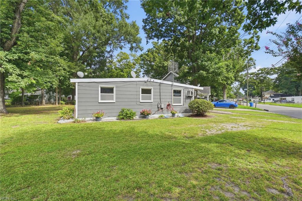 2501 Harling Dr Property Photo 1