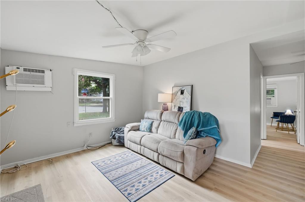 2501 Harling Dr Property Photo 4