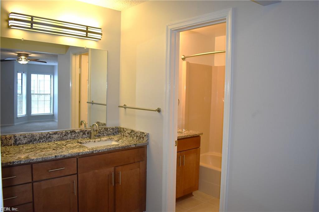 413 Harbour Pt Property Photo 10