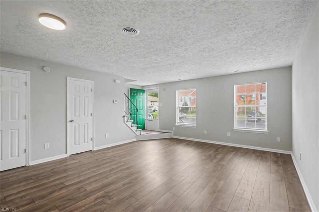 37 S Gawain Way Property Photo 8