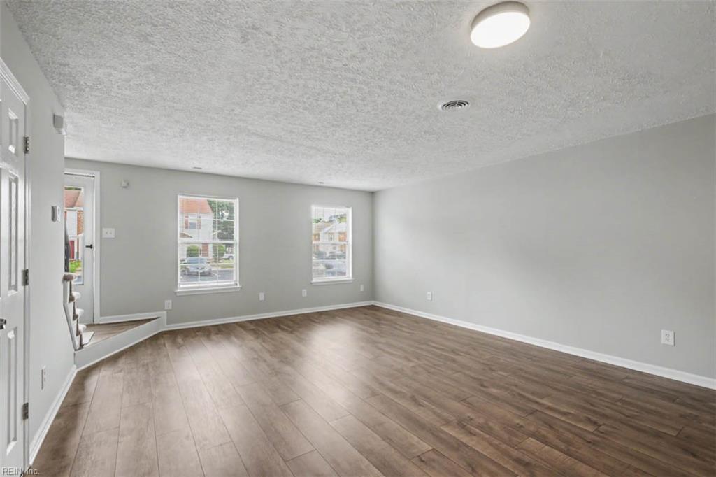 37 S Gawain Way Property Photo 9