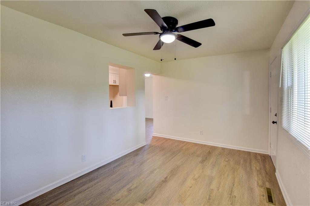 1005 Liston Ln Property Photo 3