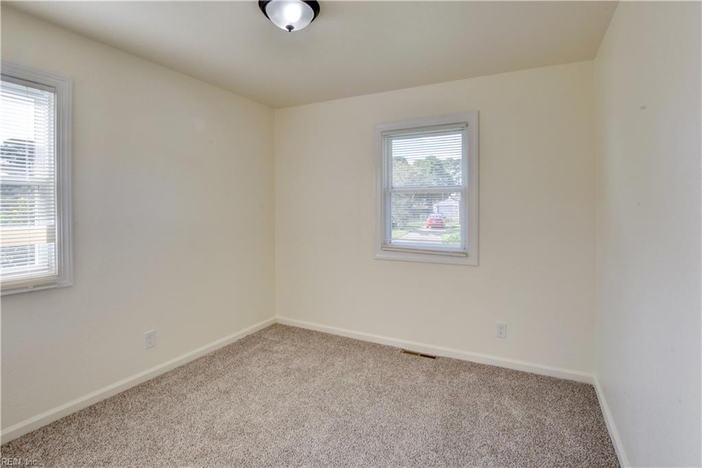 1005 Liston Ln Property Photo 17