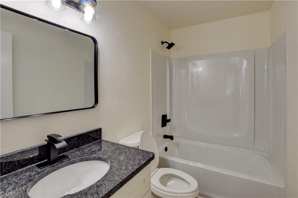 1005 Liston Ln Property Photo 20