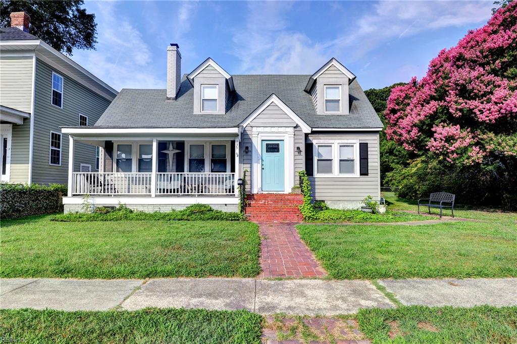 135 Pochin PL Property Photo 1