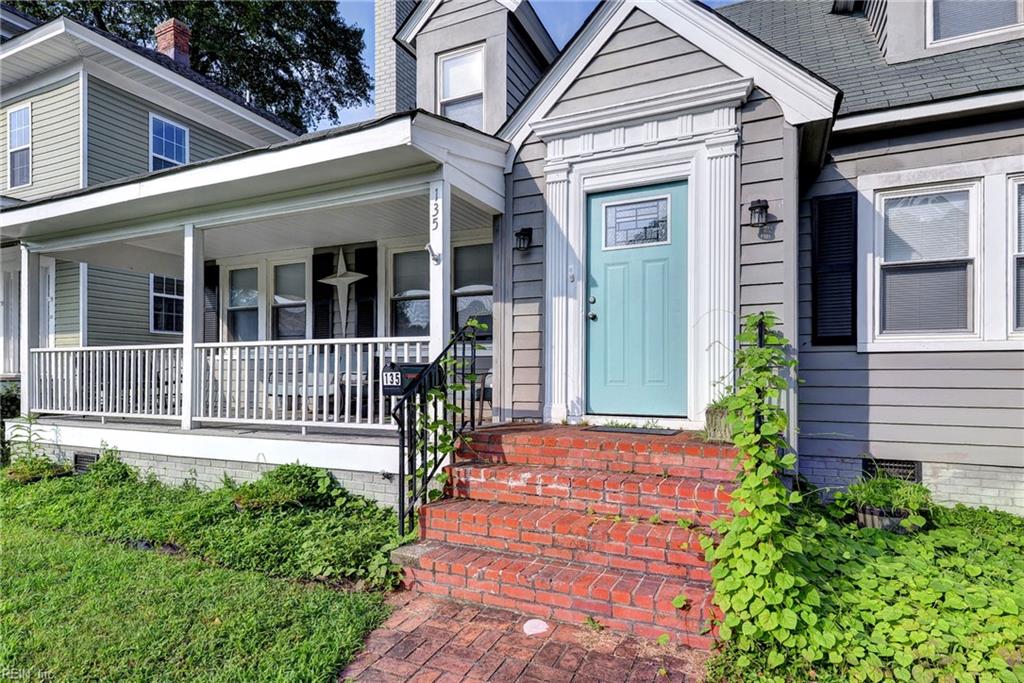 135 Pochin Pl Property Photo 4