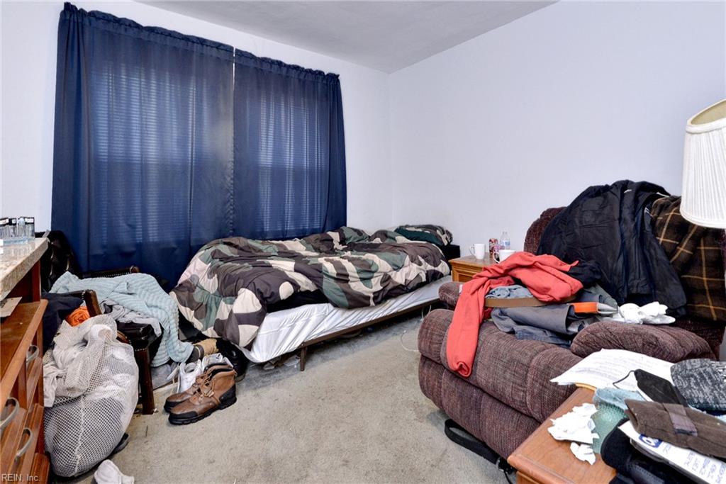 135 Pochin Pl Property Photo 22