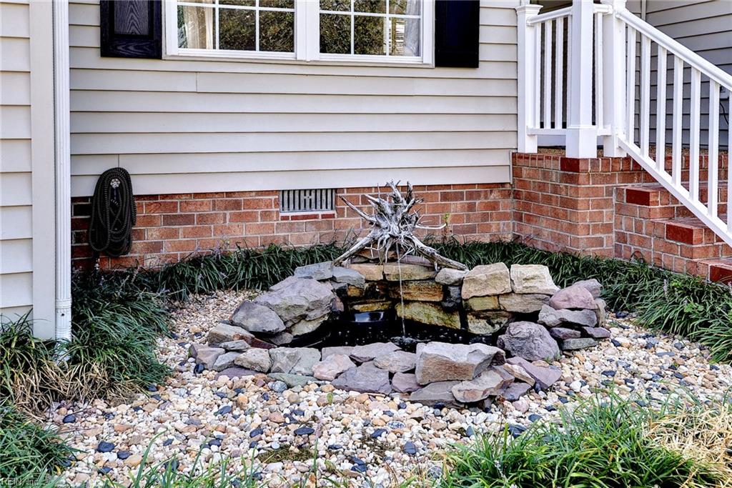 2232 Flowerdew Ct Property Photo 4