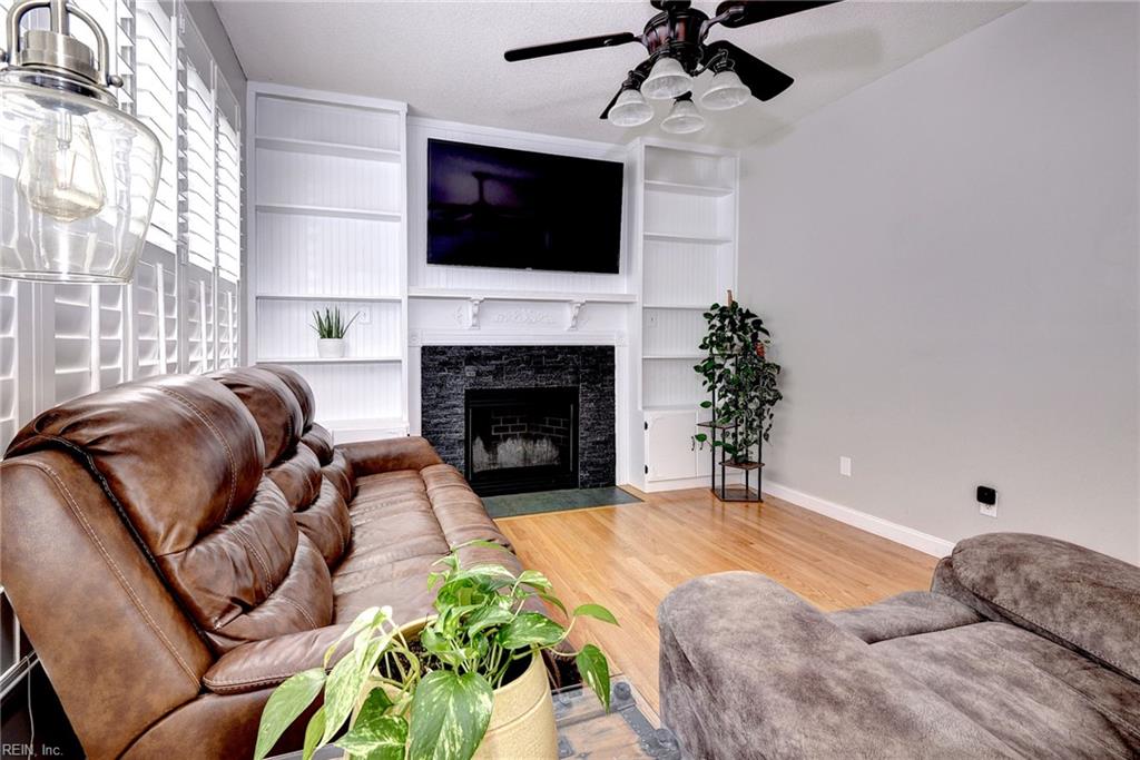 2232 Flowerdew Ct Property Photo 9