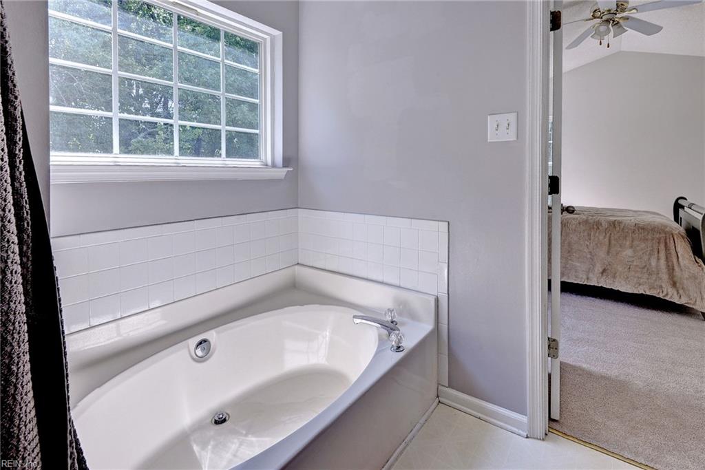 2232 Flowerdew Ct Property Photo 25