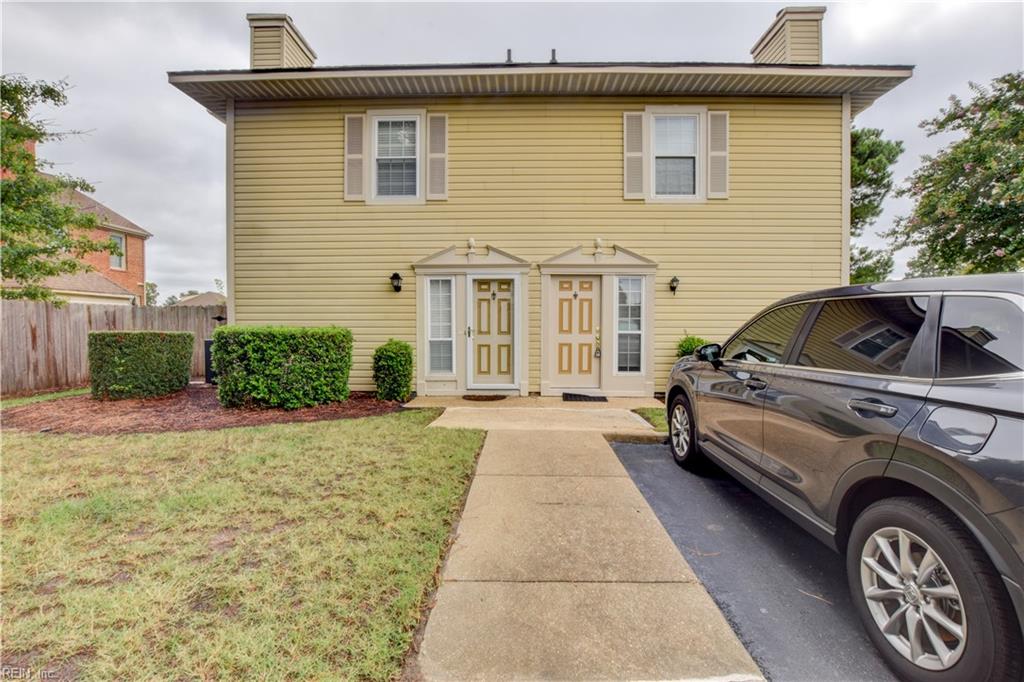 604 Oleander Cir Property Photo 1