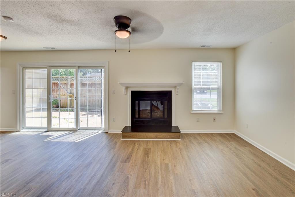 604 Oleander Cir Property Photo 6