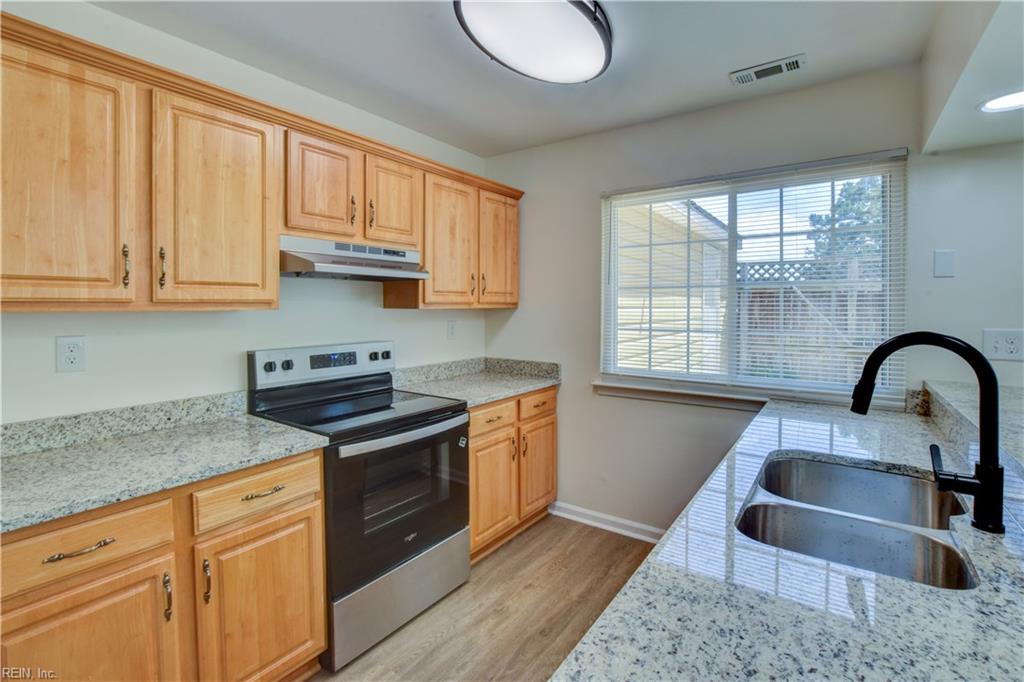 604 Oleander Cir Property Photo 16