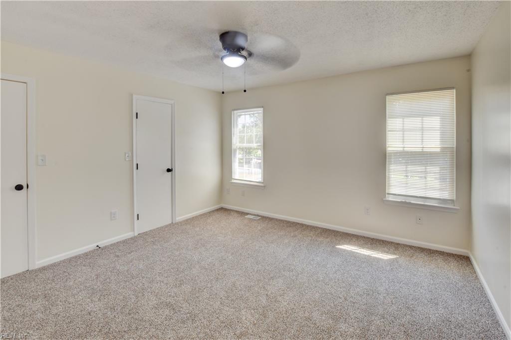 604 Oleander Cir Property Photo 22