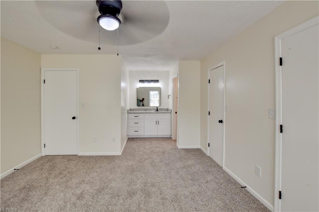 604 Oleander Cir Property Photo 28
