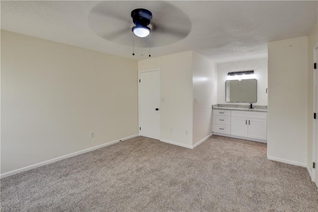 604 Oleander Cir Property Photo 29