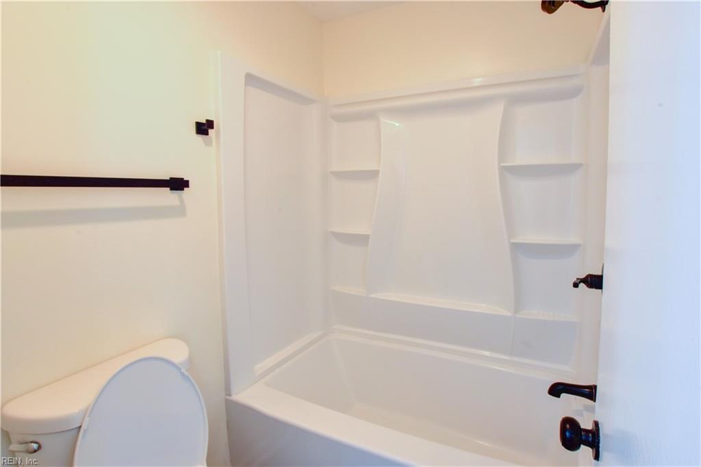 604 Oleander Cir Property Photo 32