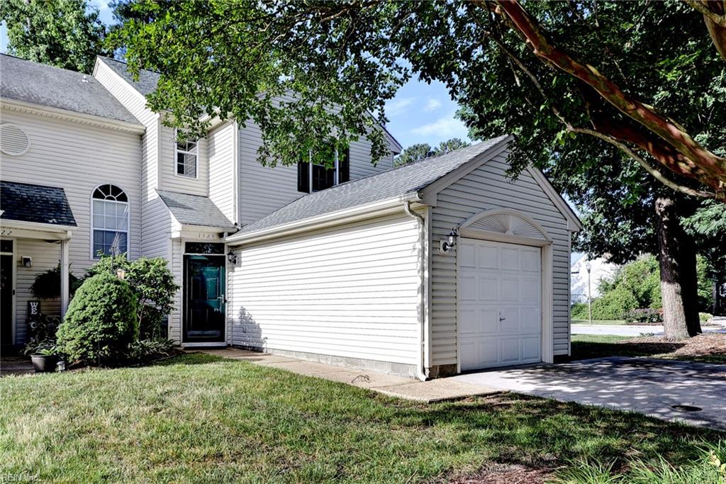1324 Stillwater Court Ct Property Photo 2