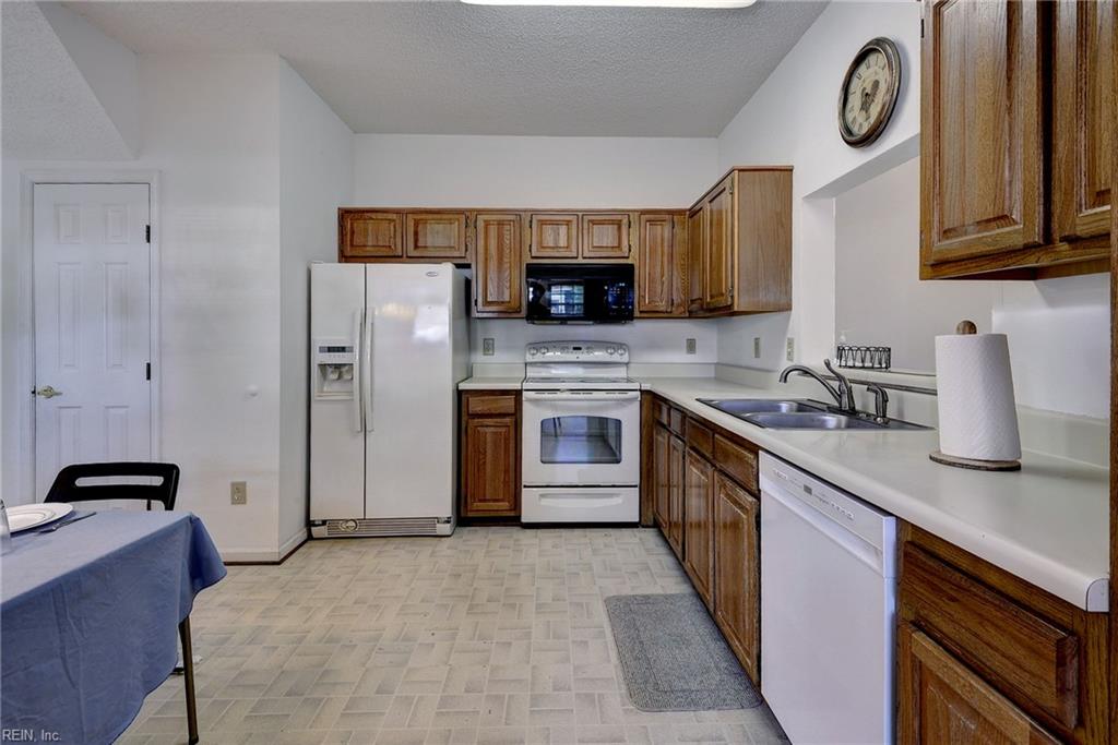 1324 Stillwater Court Ct Property Photo 12