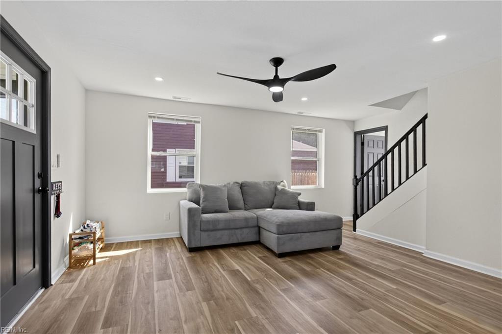 1230 17th St Property Photo 5