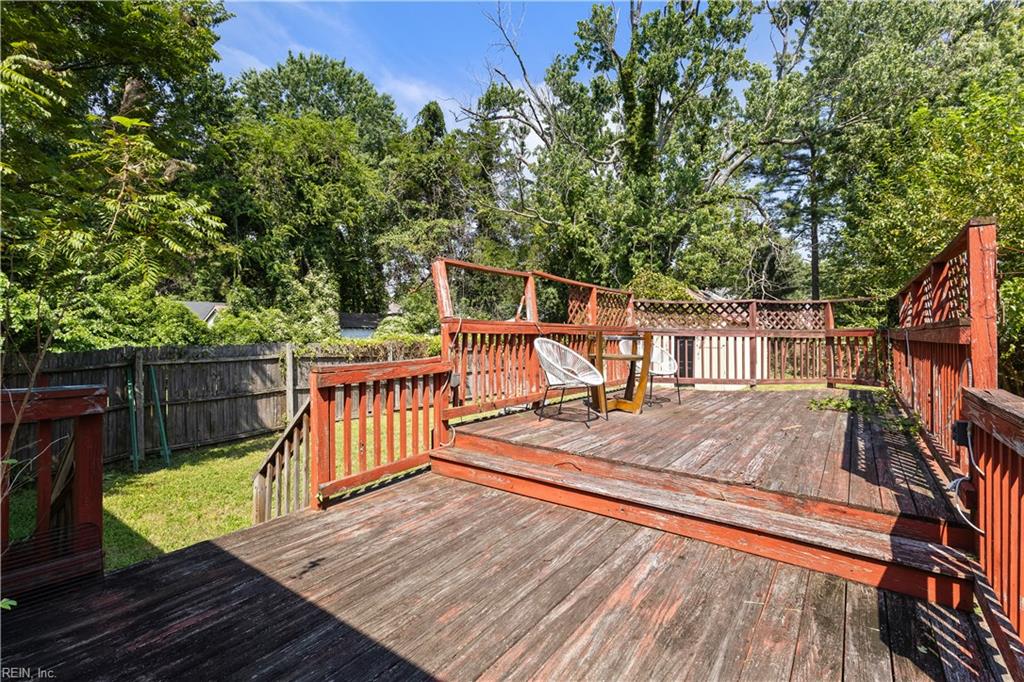 414 Lee St Property Photo 20