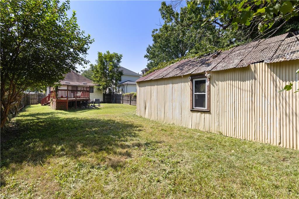 414 Lee St Property Photo 21