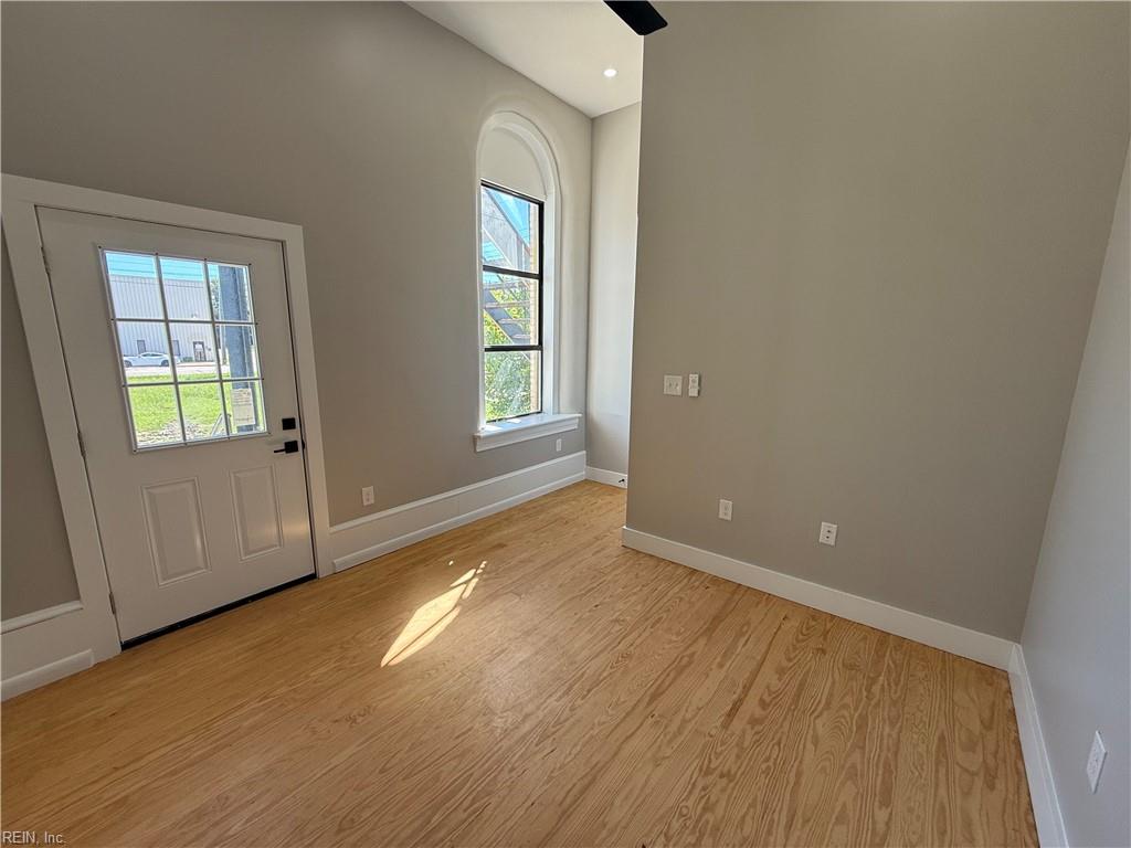 332 34th St Property Photo 17