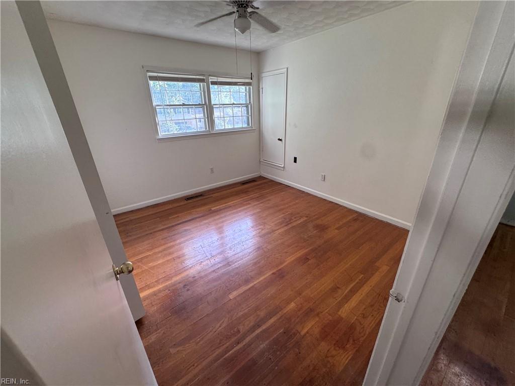 1039 Windjammer Dr Property Photo 13