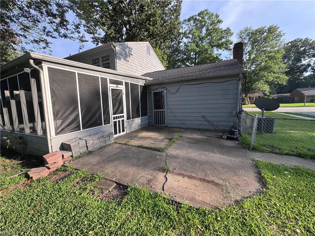 1039 Windjammer Dr Property Photo 28