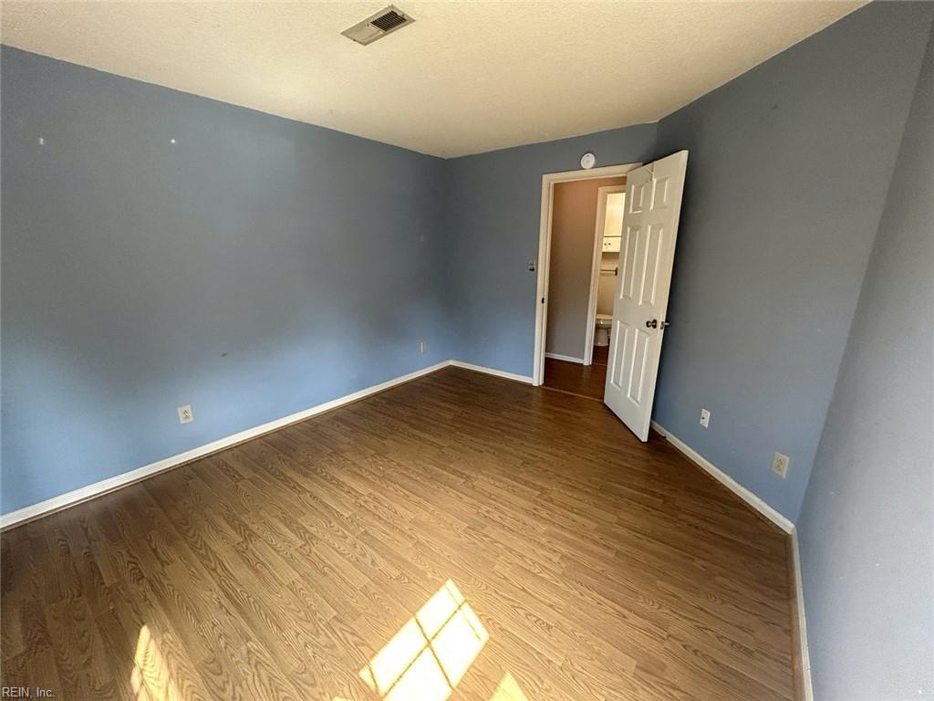 110 Stratford Dr Property Photo 10