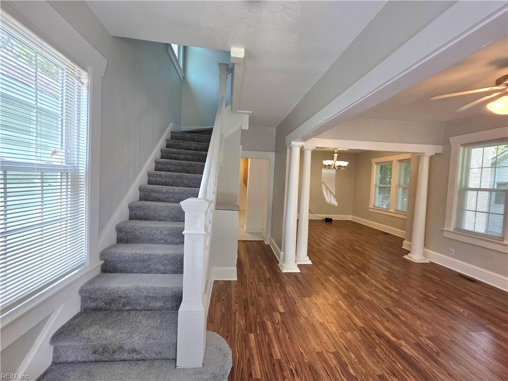 922 Druid Cir Property Photo 6