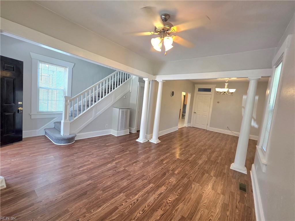 922 Druid Cir Property Photo 7