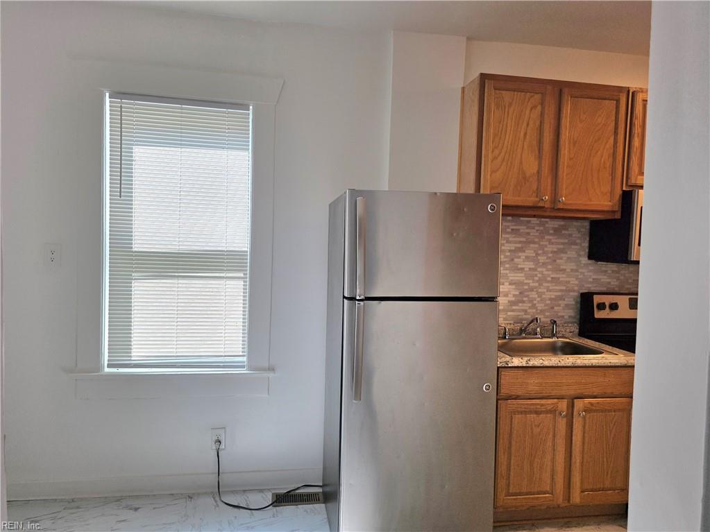 922 Druid Cir Property Photo 14