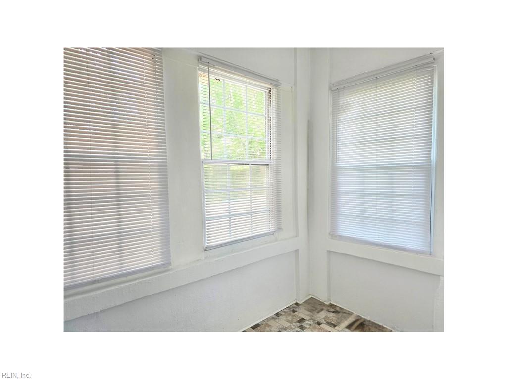 922 Druid Cir Property Photo 22