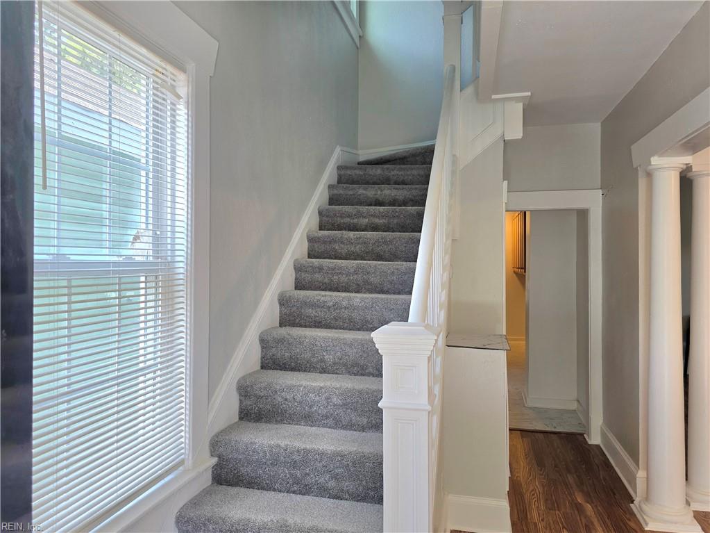 922 Druid Cir Property Photo 24