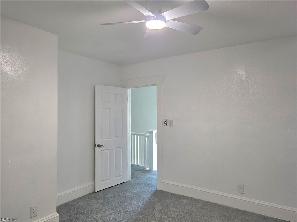922 Druid Cir Property Photo 32